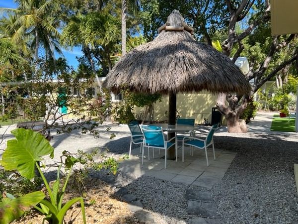 06 Hibiscus Cottage Photo 3